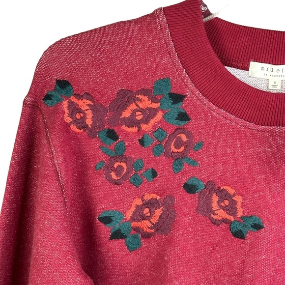 New Burgandy Sweatshirt with Gorgeous Embroidered Roses Size Small NEW - Picture 3 of 13